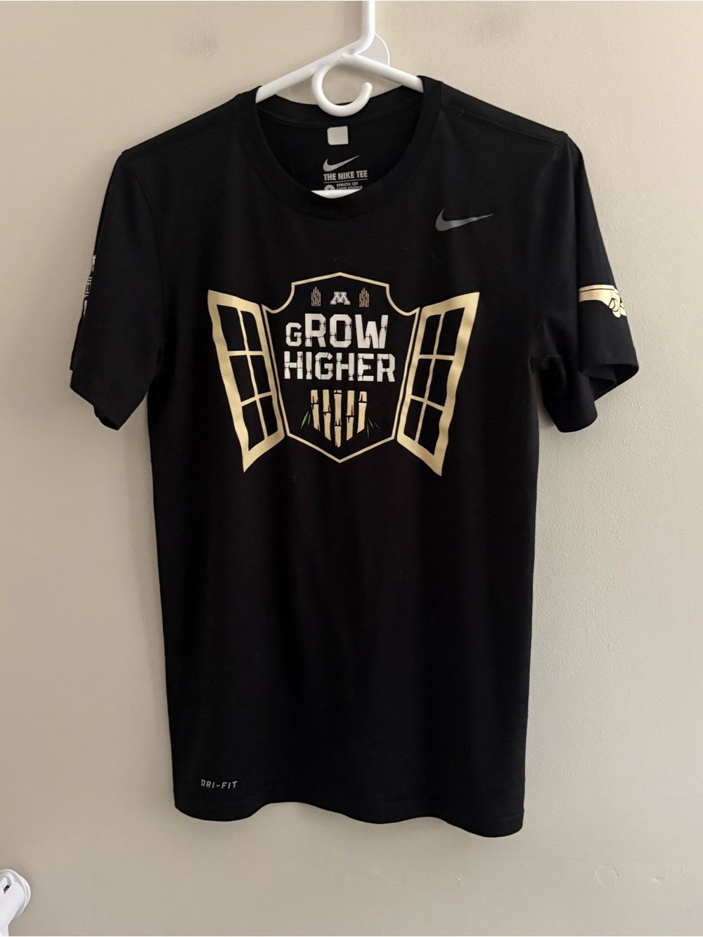 Nike Black Short-Sleeve 'Grow Higher' Graphic Tee with Gold Accents U of M